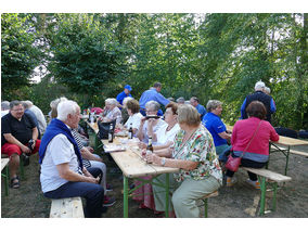 Feier des Mährisch-Neustädter Wachsstockfestes an der Weingartenkapelle (Foto: Karl-Franz Thiede)